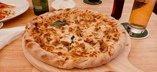 Pizza Leo